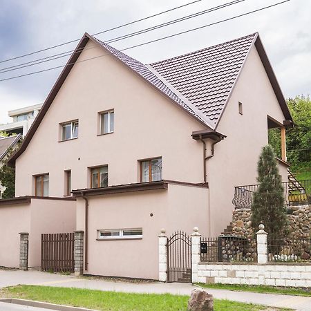 Groundfloor Apartment On The Green Hill 카우나스 외부 사진